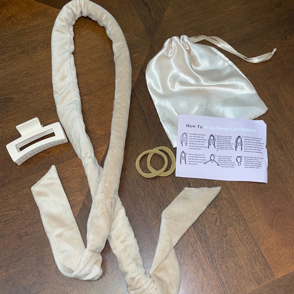 Heatless Curling Hair Wrap with accessories